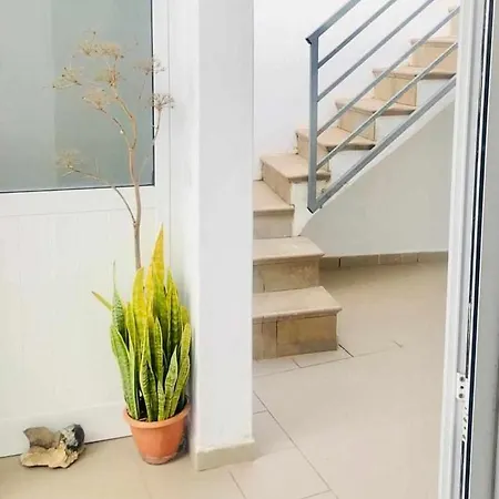 Homestay Nomad House Lanzarote C *