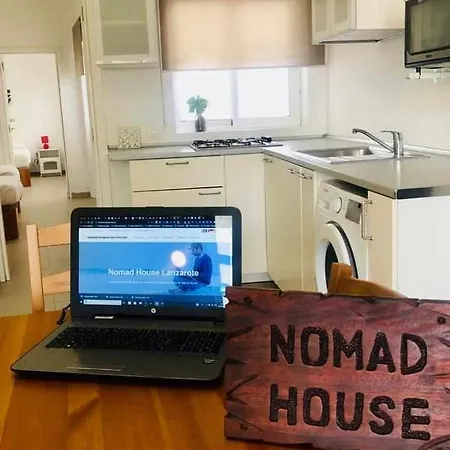 Homestay Nomad House Lanzarote C