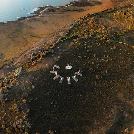 Nomad House Lanzarote C Homestay Haria
